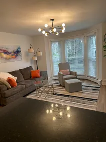 Cozy Seacoast Getaway | Walk Downtown + Hot Tub - Image 2