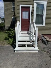 Cozy Seacoast Getaway | Walk Downtown + Hot Tub - Image 5