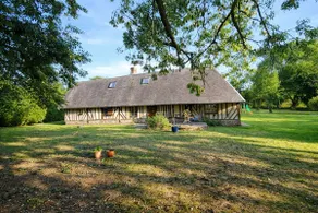 Normandy family home • Large garden & games - Image 5