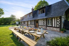 Normandy family home • Large garden & games - Image 3