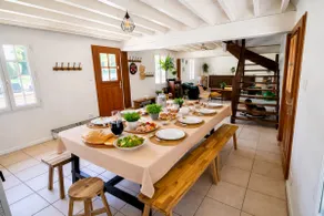 Normandy family home • Large garden & games - Image 4
