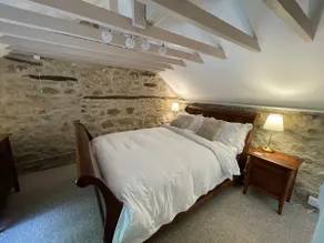 Pretty one bed cottage, stream, woodland hot tub. - Image 2