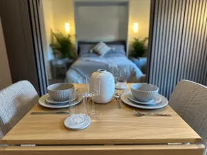 Town Centre Studio Flat! - Image 3