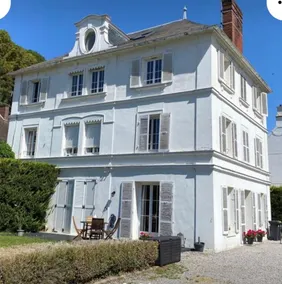 In the Heart of Nature, ideally located in Paris - Image 2