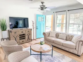 *CarrolltonGA*DISCOUNT*LUXURY*Sleeps 10 - Image 2