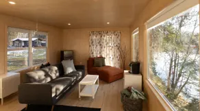 River's Edge Retreat | Jade Glamping Cabin - Image 3