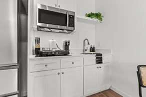 Private•King Bed•Washer•Kitchenette•EV•Nr Seqouia - Image 3