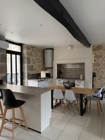 Charming Townhouse - Image 2