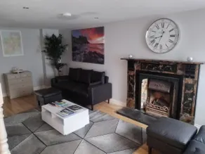 Waterfoot Beach House - Main St - Image 2