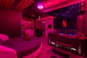 Romantic Loft ~ Private Jacuzzi ~ Romantic Stay - Image 5