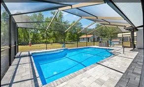 House with heated pool - Image 5