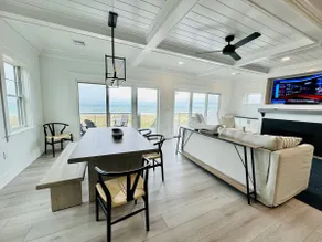 All new construction- private beach! - Image 2