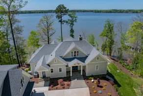 Dock Holiday | Magnificent Main Lake Views - Image 2