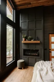 Romantic cabin retreat with hot tub on the lake - Image 5