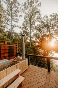 Romantic cabin retreat with hot tub on the lake - Image 3