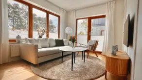 Beach retreat close to sea, nature & walking path - Image 3