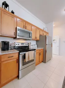 Luxury 2 Bedroom Suite - Image 5