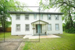 Retro Duplex Downtown Tupelo - Image 2