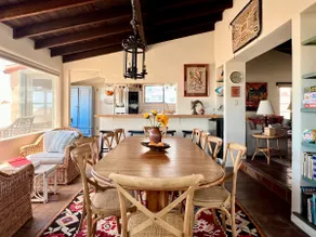 Calm & Secluded Old-Hollywood Beachfront Home - Image 2