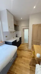 Just off Gloucester Rd, small modern studio - Image 2