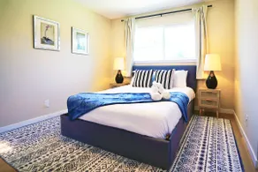 Spacious 4BR Home with Yard, BBQ & Hoops - Image 5