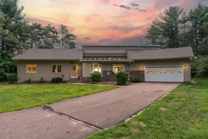 Spacious House on Lake Altoona — incredible views - Image 4