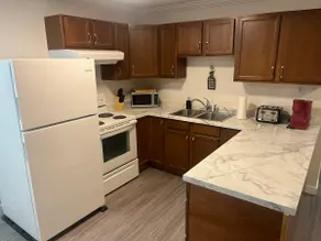 2 bedroom apartment - Image 2