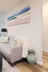 Seaside Haven Tranquil Beachside Escape - Image 4