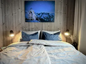 Mountain Cabin in Romsdalen with Views & Hot Tub - Image 3