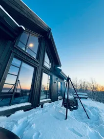 Mountain Cabin in Romsdalen with Views & Hot Tub - Image 5
