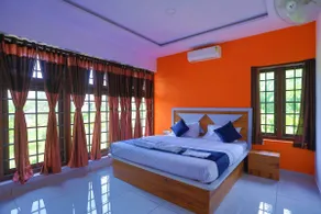 Beautiful home for couples and families only. - Image 3