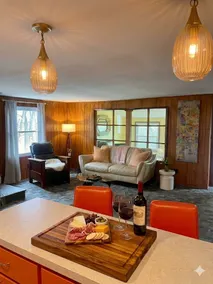 MCM Suite with Private Sauna - Image 4