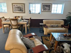 Furnished basement apartment. - Image 3