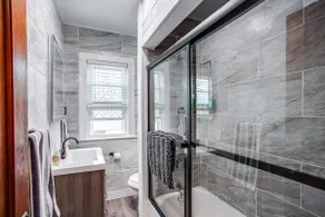 ”Lux” Rochester Retreat | Minutes from RIT UofR & Airport - Image 5
