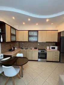 Sofia's Modern Apartment - Image 3