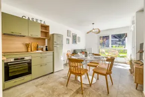 The Cali - ideally located 150m from the lake - Image 4