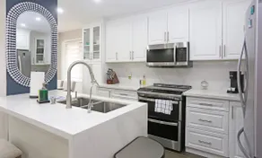 Modern Family Retreat in Alton Village, Burlington - Image 4