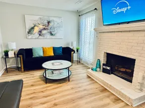 Stylish UAB Townhome | King Bed & Private Patio - Image 2