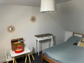 Charming 2-bedroom duplex apartment near the station and city center - Image 4