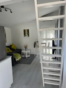 Pool House - Image 5