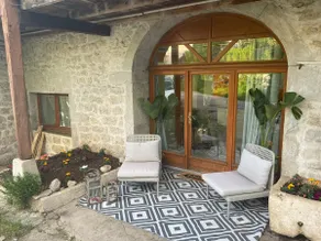 Country house in the village of Vouglans - Image 2
