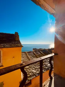 Duplex in the heart of the Citadel and sea view - Image 3