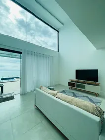 Triplex facing the Lagoon - Image 2