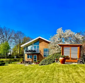 Beachfront, 5 Bedrooms, garden sauna, B&O, sport - Image 2