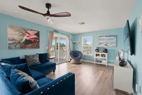 3BR Waterfront • Hot Tub + Dock • Kayaks • Bikes - Image 5