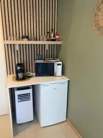 Small independent studio with bathroom + private garden - Image 5