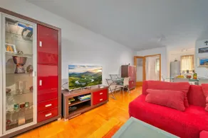 Cityscape Comfort Apartment With Garage, Zagreb, Croatia - Image 3