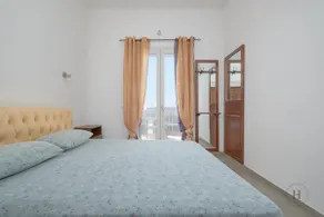 Penthouse with sea view in Lu Bagnu - Image 3