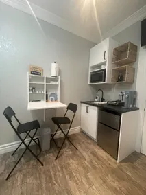 Ana’s private comfortable studio - Image 2