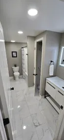 Chic and Spacious 3 BR - Modern Amenities - Image 5